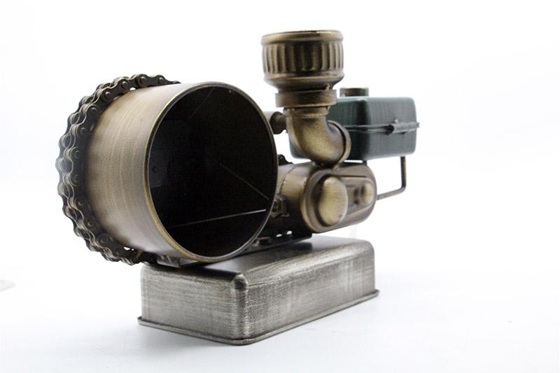 Antik Bronz Metal Motor Blok Tasarımlı Masa Saati