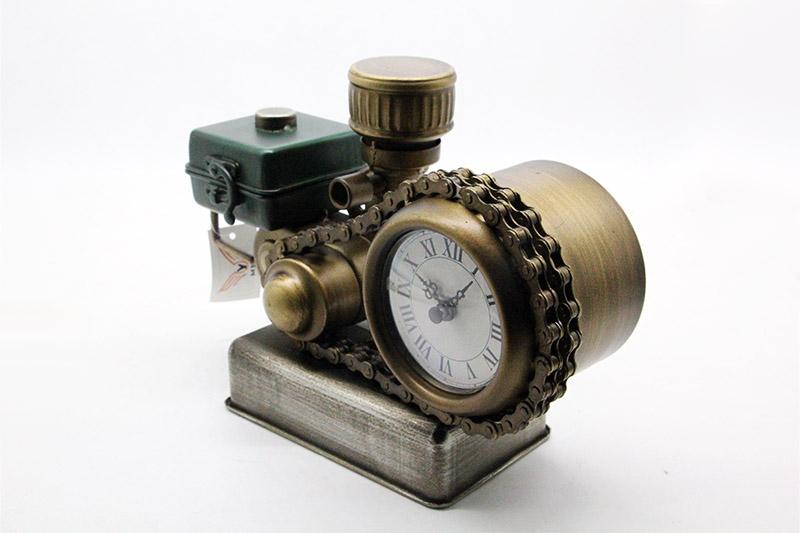Antik Bronz Metal Motor Blok Tasarımlı Masa Saati