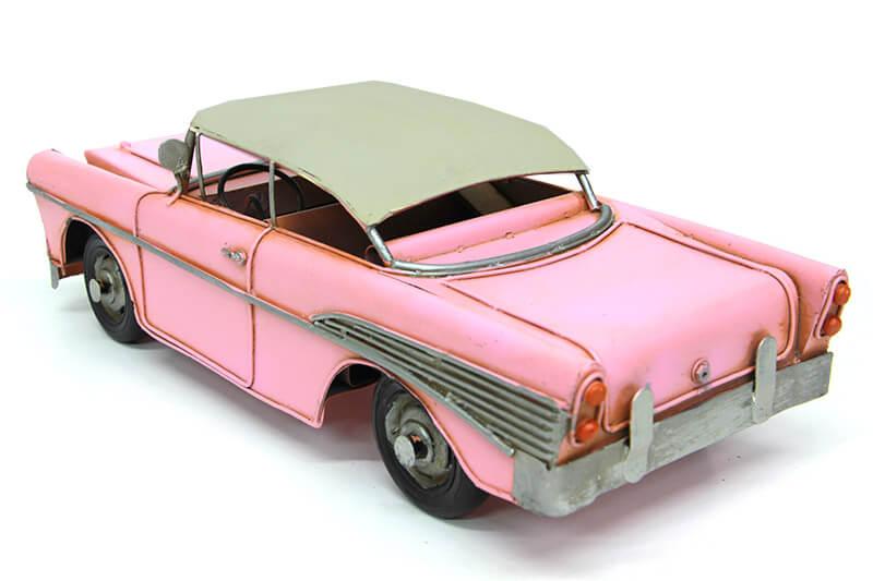 Dekoratif Pembe Metal Klasik Pembe Chevrolet Araba