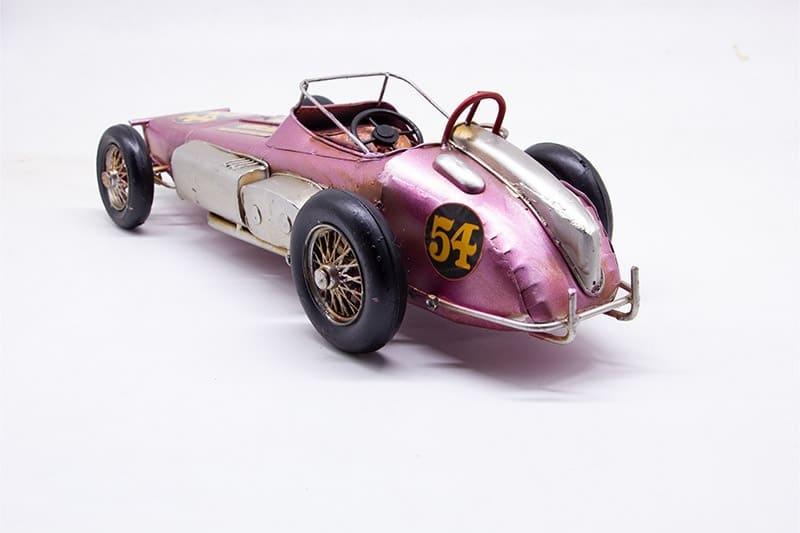 Dekoratif Pembe Metal Yarış Arabası 54 Numara Retro Tasarım