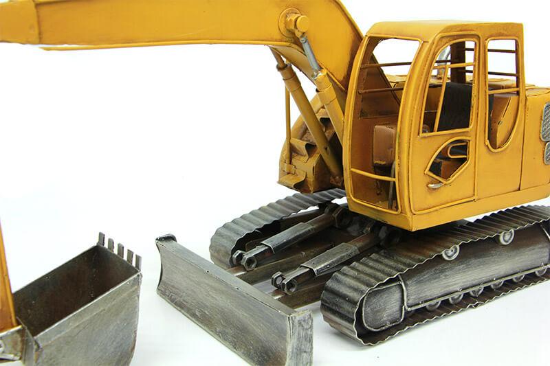 Dekoratif Sarı Metal Ekskavatör İş Makinesi Vintage Tasarım