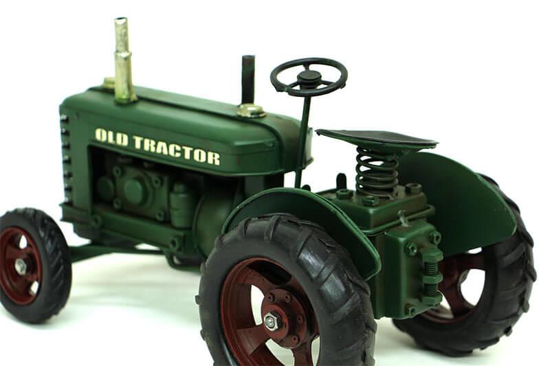 Dekoratif Yeşil Metal Traktör Vintage Tasarım