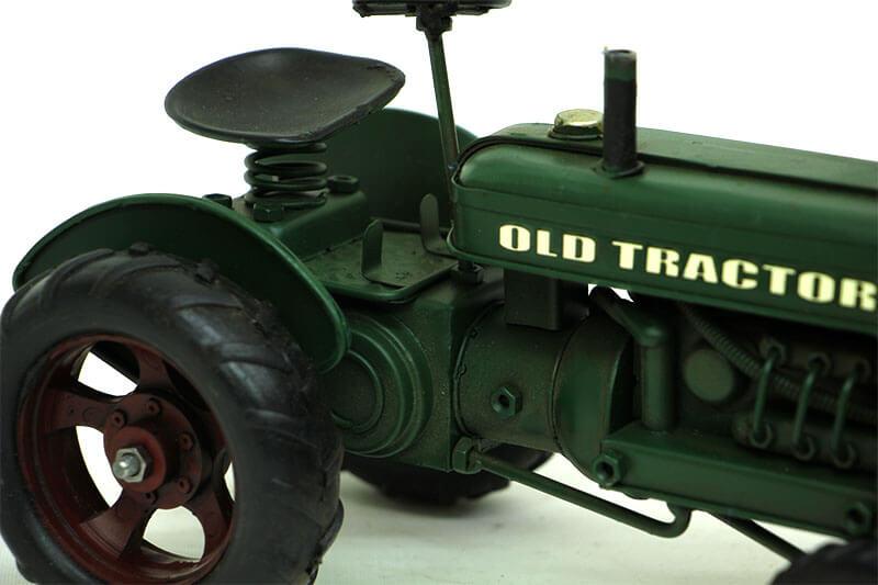 Dekoratif Yeşil Metal Traktör Vintage Tasarım