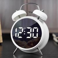 Fonksiyonel Yuvarlak Metal Kasa LED Dijital Masa Saati (16x11 cm)