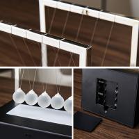 LED Işıklı Şeffaf Denge Toplu Newton Beşiği Masaüstü Aksesuarı