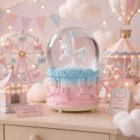 Unicorn Atlıkarınca Işıklı Müzikli Kar Küresi