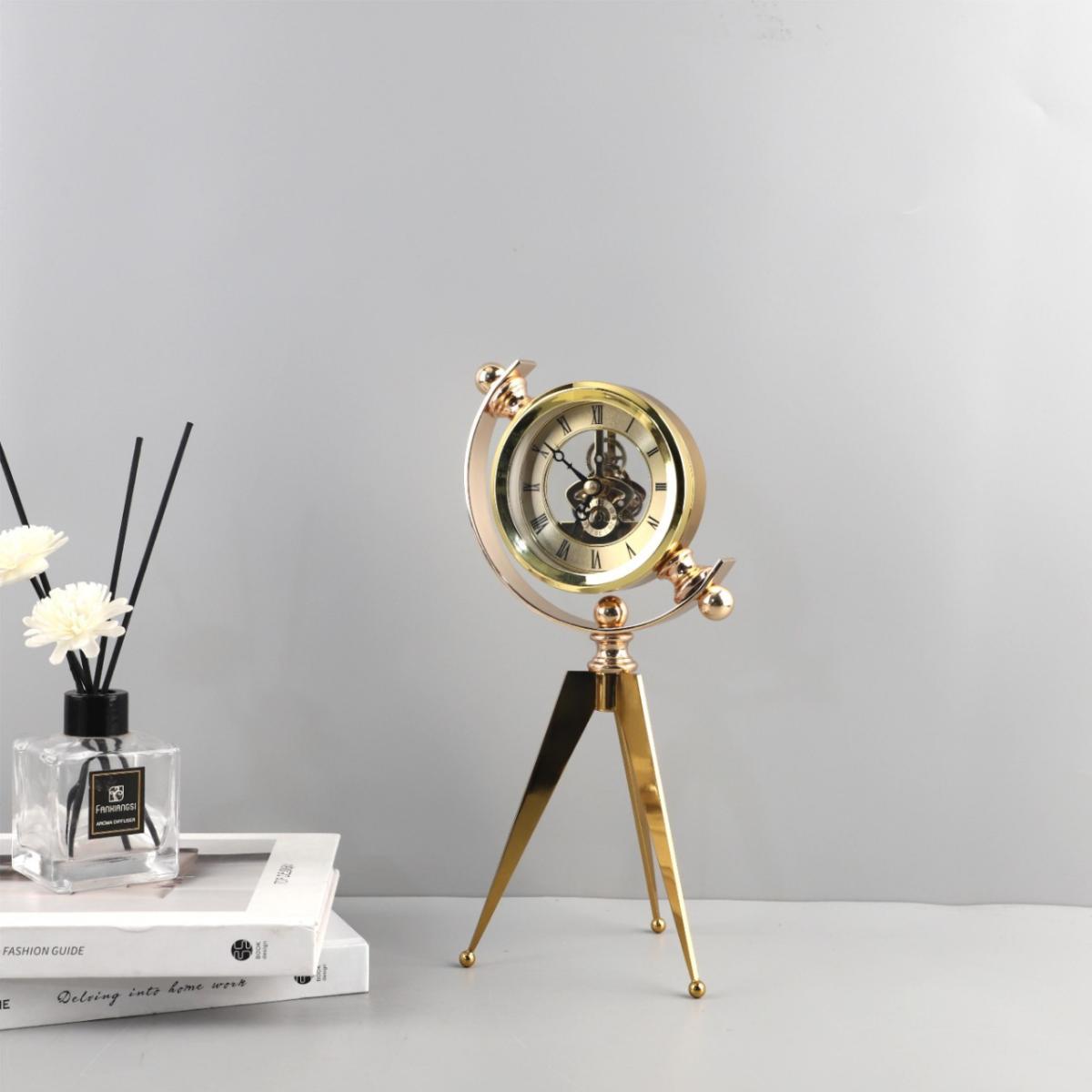 Tripod Gold Çarklı Modern Lüks Metal Dekoratif Masa Saati